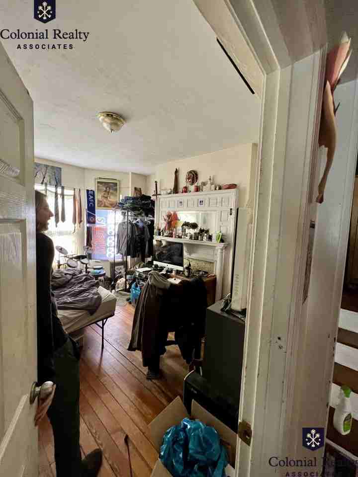 40 Hooker St #1 - Photo 6 of 30