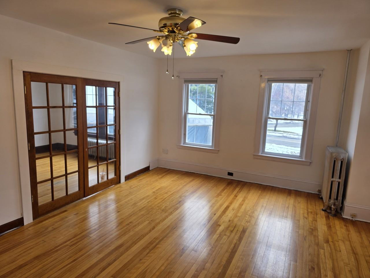 612 Grove St #1 - Photo 3 of 19