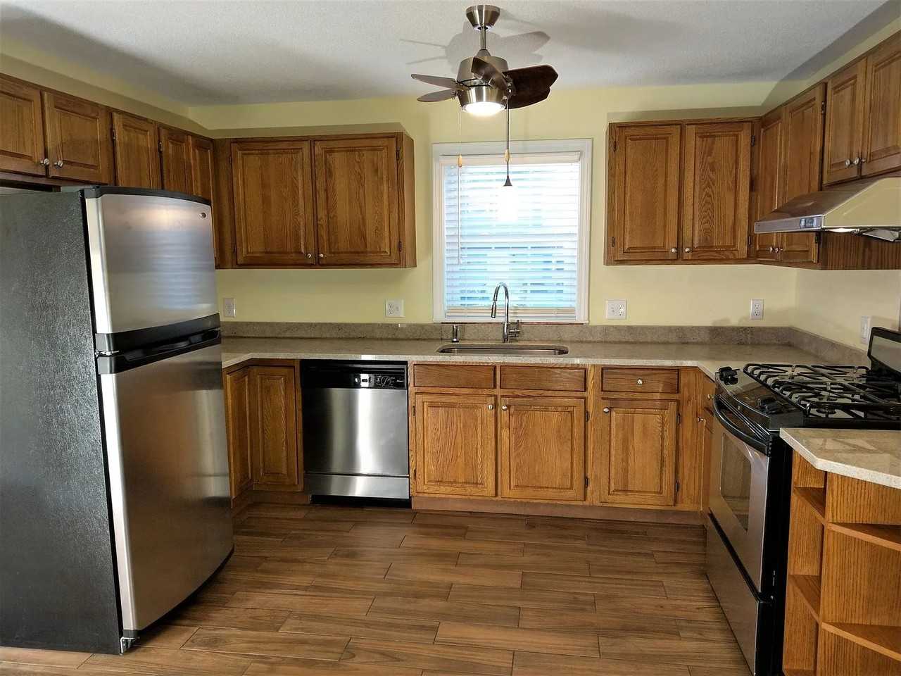 14 Wellstone Dr #14 - Photo 4 of 18