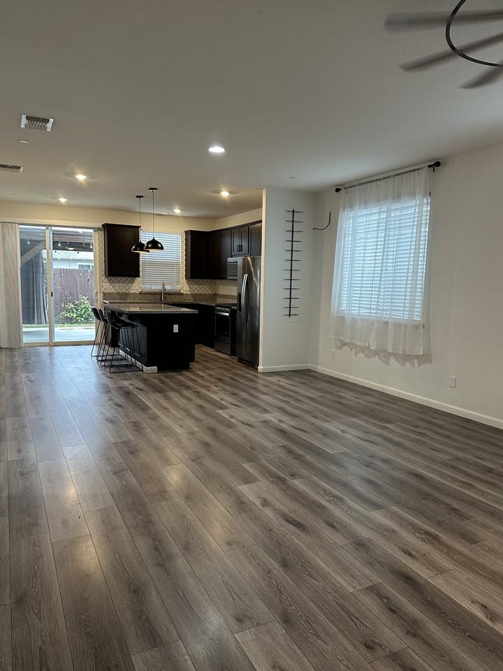 1113 Greenbrier Dr #NA - Photo 5 of 15