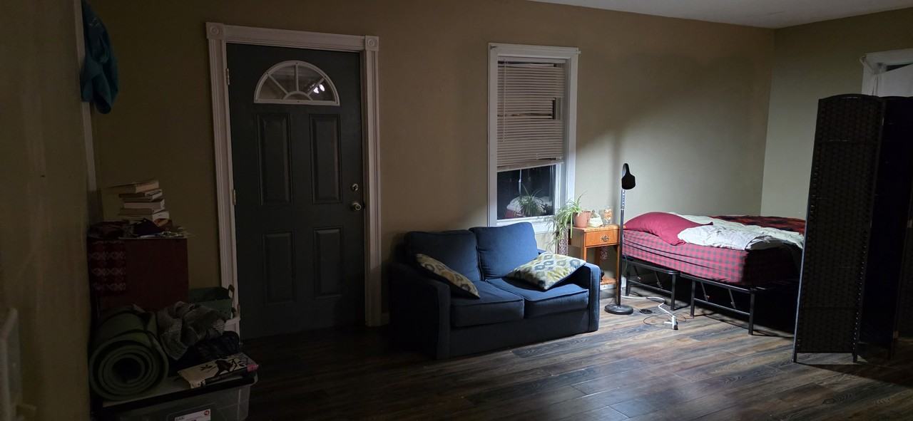 10 Lyons St #2 - Photo 6 of 7