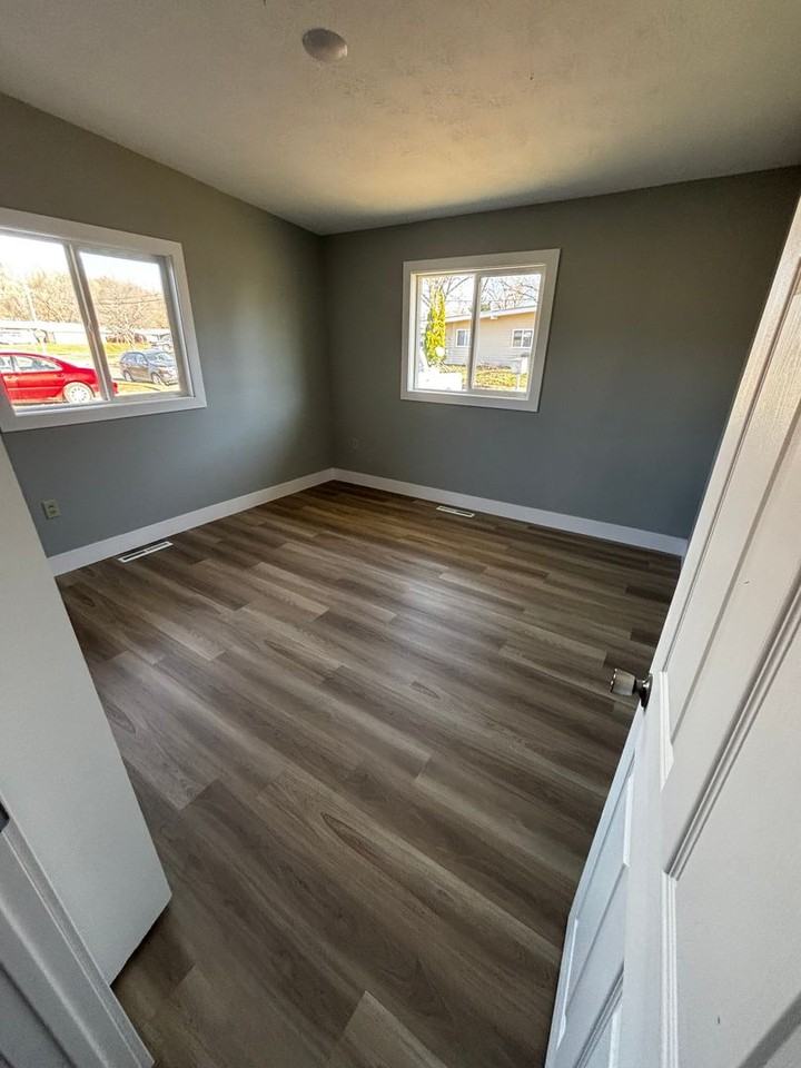 1535 - Photo 2 of 10