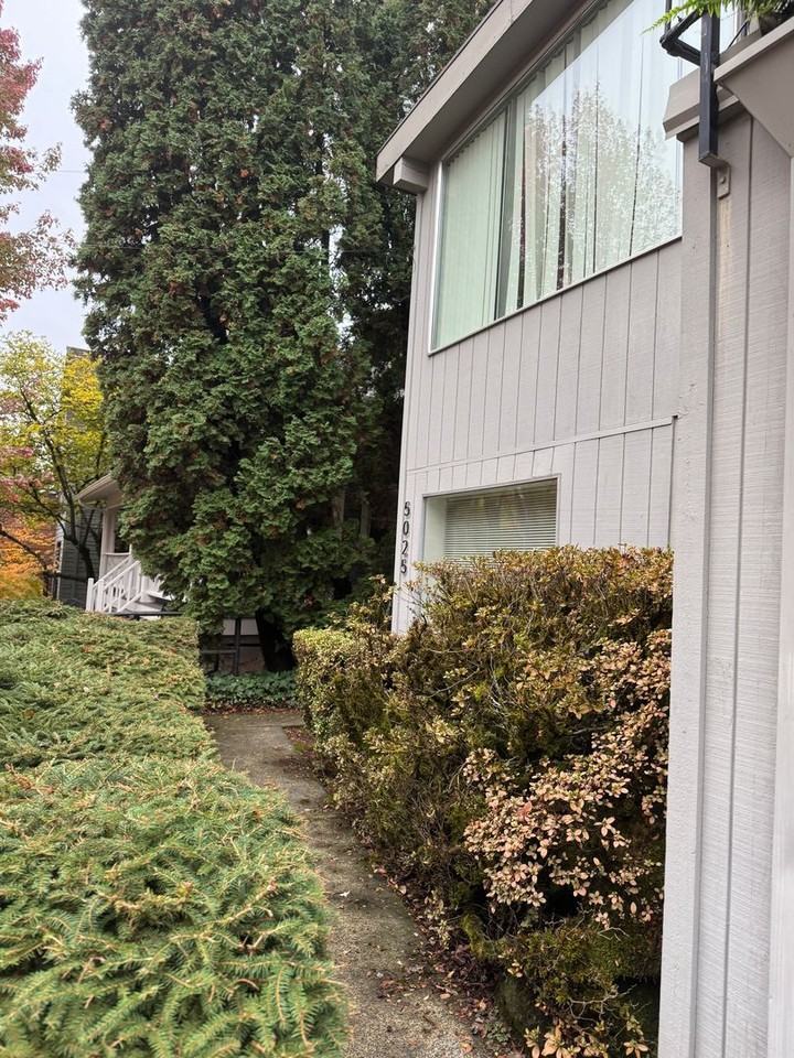 5025 Sw View Point Ter - Photo 3 of 19