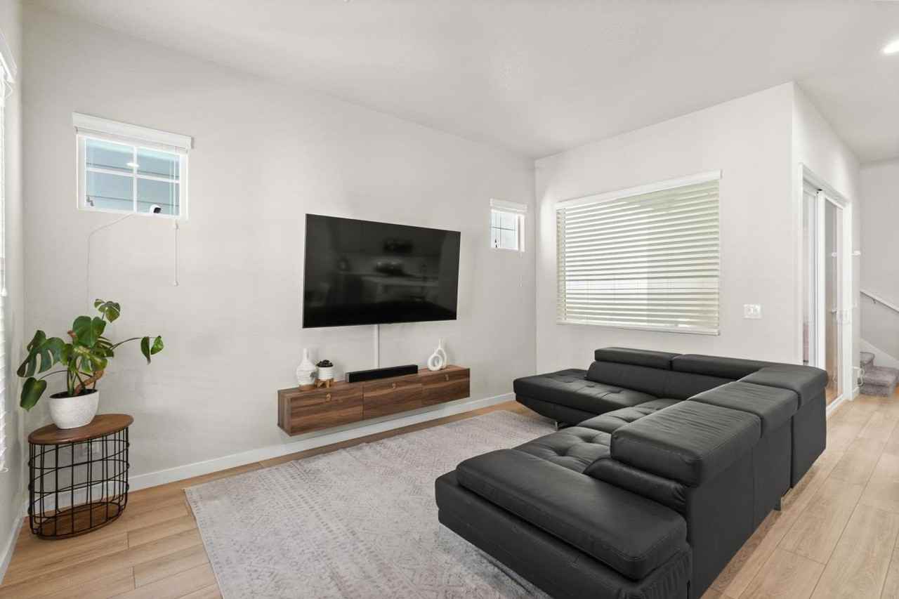 3286 Owl Ct - Photo 6 of 27