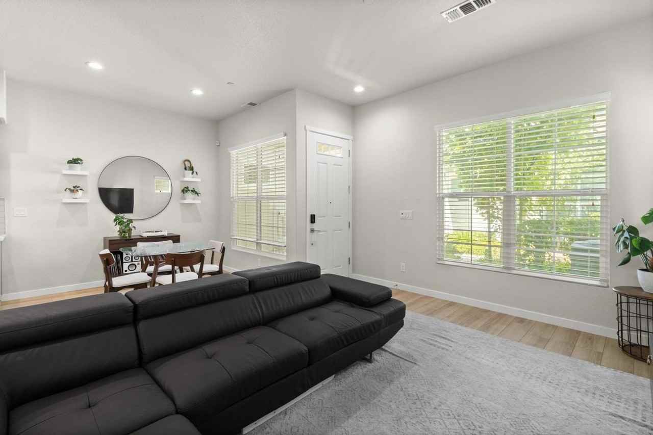 3286 Owl Ct - Photo 7 of 27