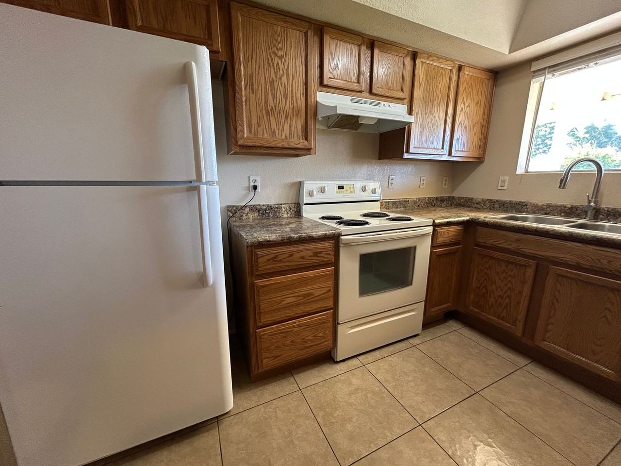 301 W Olive Ave - Photo 3 of 16