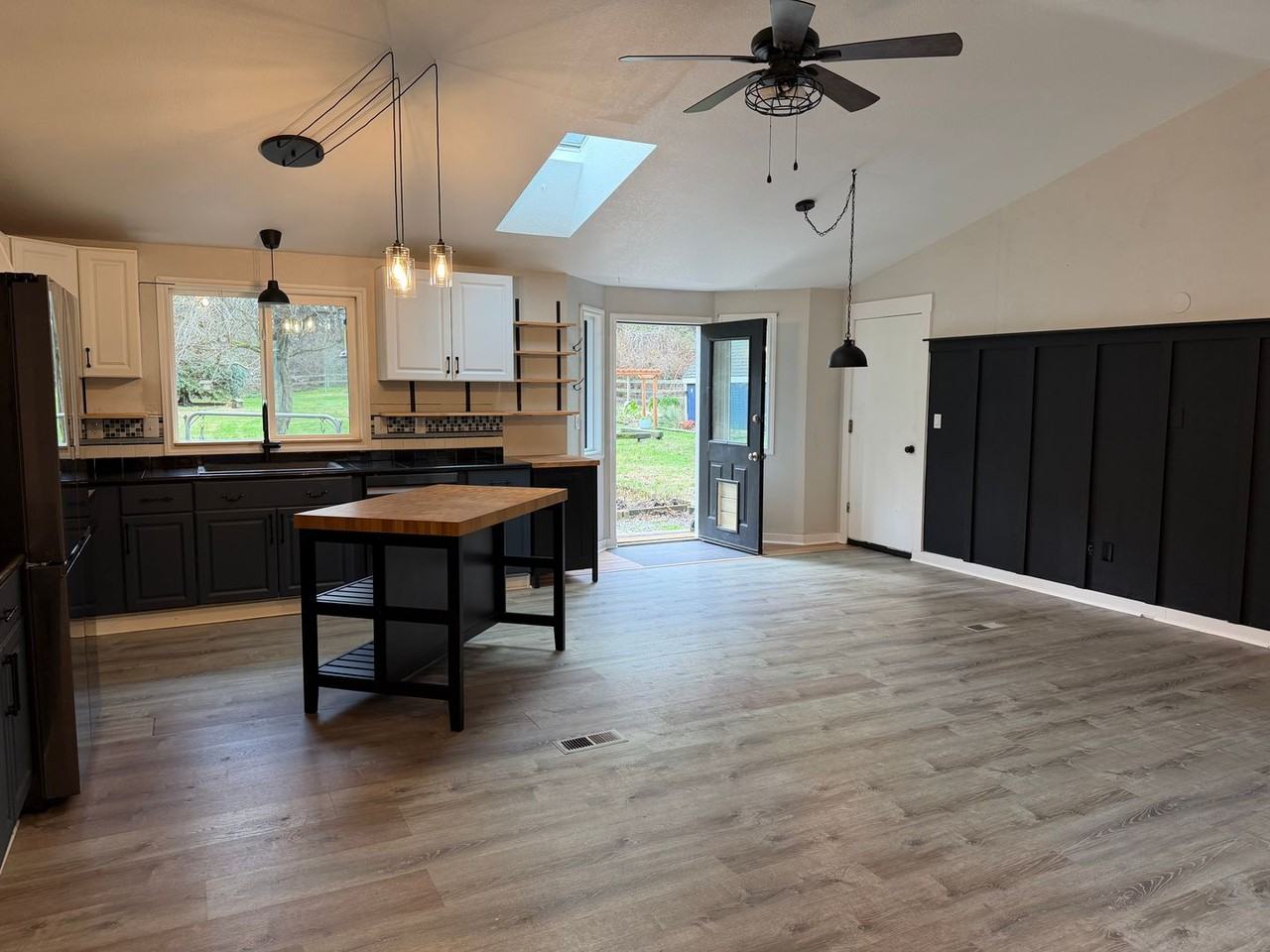 2279 Wellman Pl - Photo 7 of 29