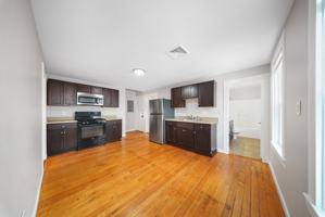 featured image of 16 Bellevue Ave #4