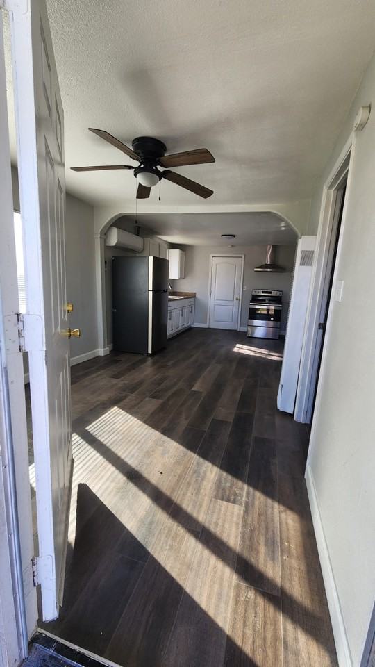 1131 N F St #1131 - Photo 6 of 11