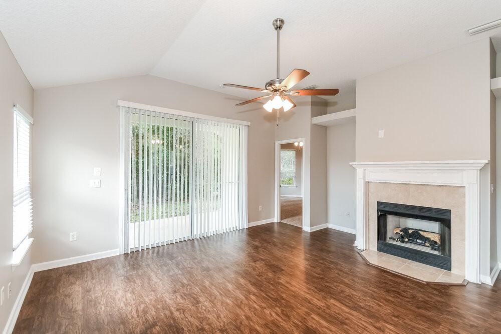 875 N Woodbridge Hollow Rd - Photo 4 of 17