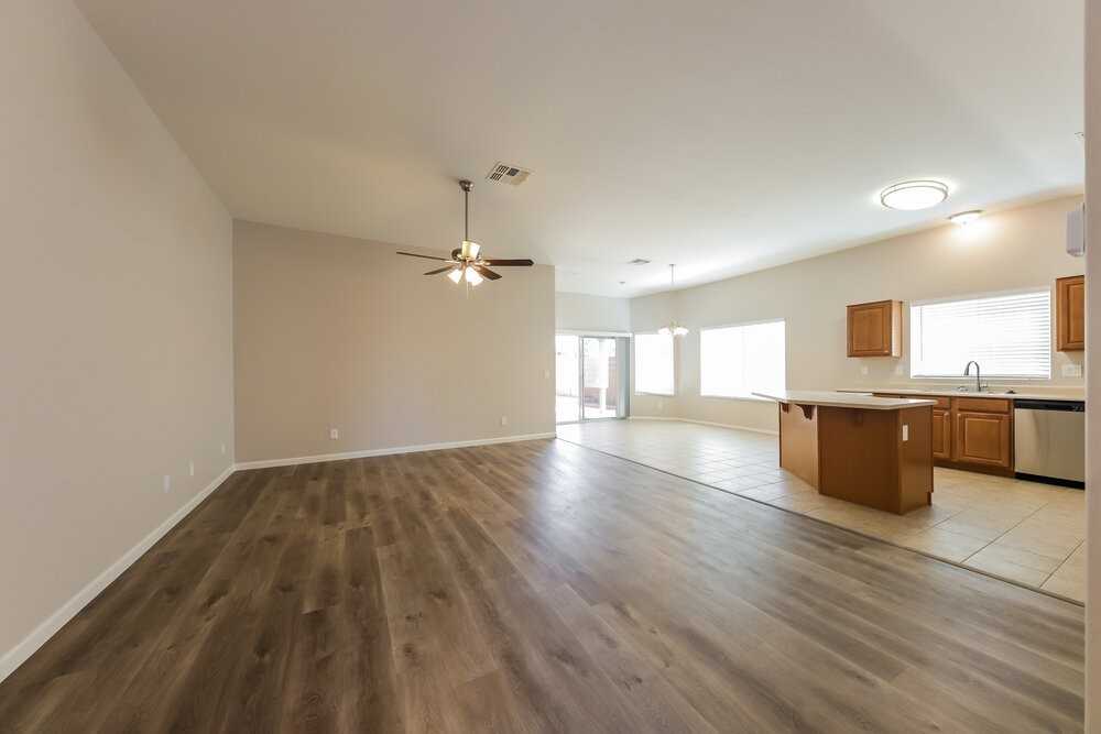 2128 E Danbury Rd - Photo 3 of 16