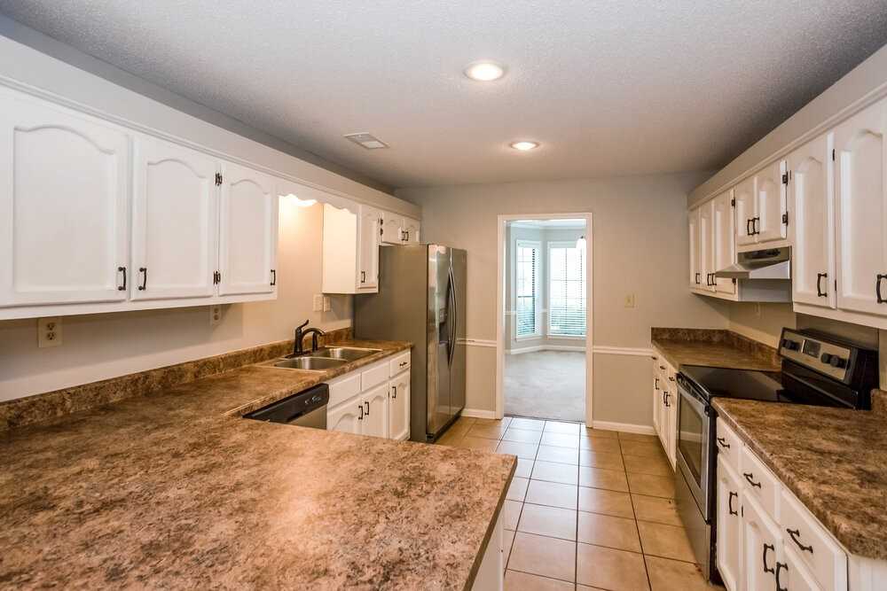 6860 Branch Rd - Photo 7 of 15