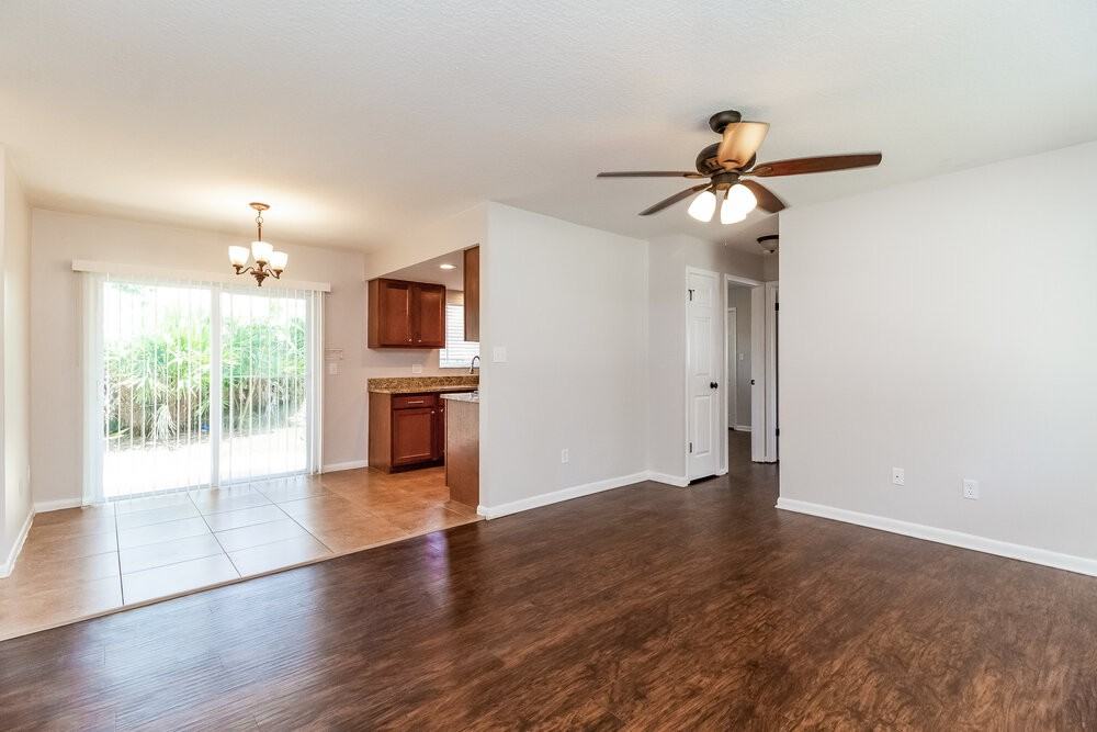 2843 Kinnon Dr - Photo 3 of 16