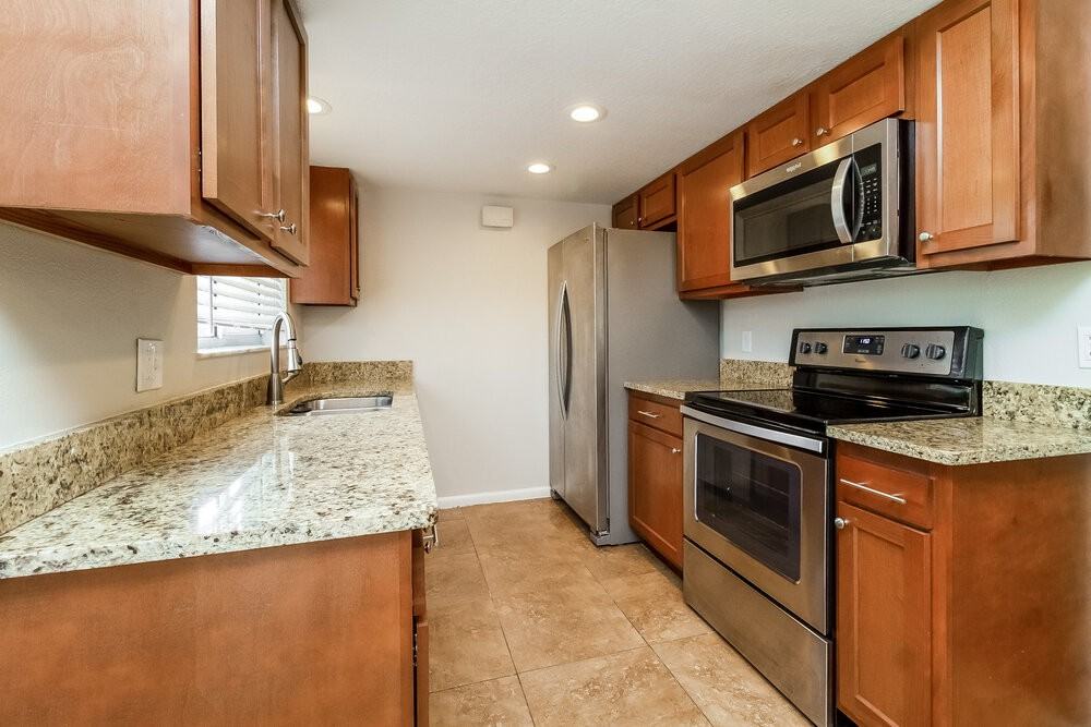 2843 Kinnon Dr - Photo 7 of 16