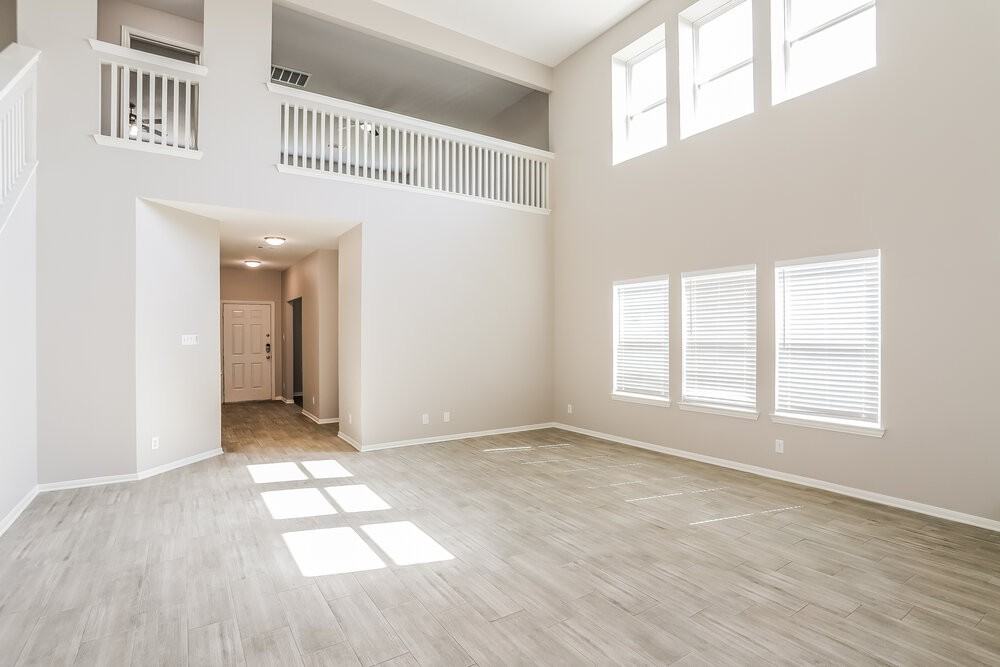 3218 Grand Cane Ln - Photo 4 of 17