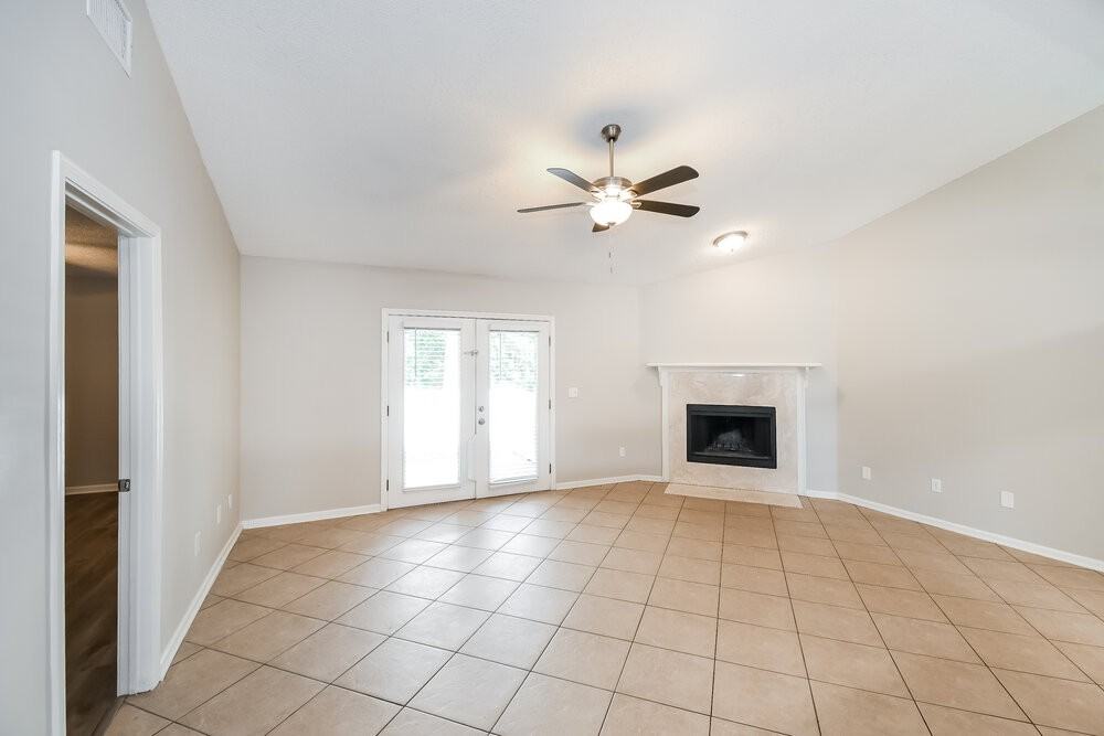 880 Long Lake Dr - Photo 3 of 16