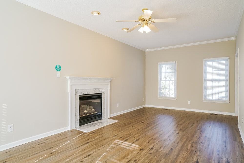 11 Redding Ct - Photo 5 of 17