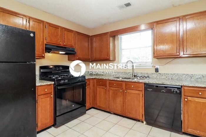 1198 Oak Knoll Ct - Photo 7 of 17