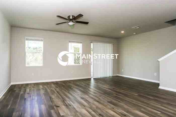 1816 Woodleaf Hammock Ct - Photo 2 of 17