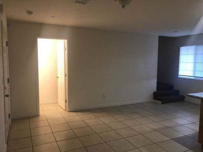 620 Central Ave #A - Photo 6 of 21