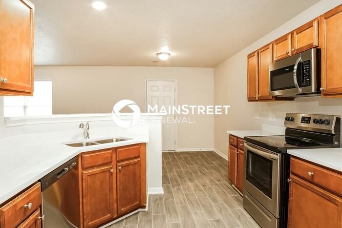 4656 Chapel Ridge Dr - Photo 6 of 17