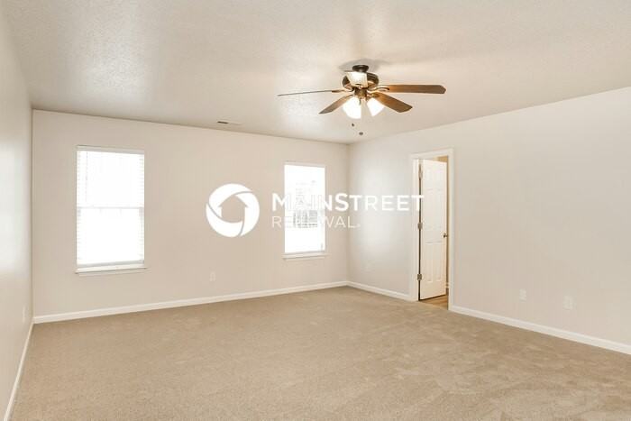 4656 Chapel Ridge Dr - Photo 7 of 17