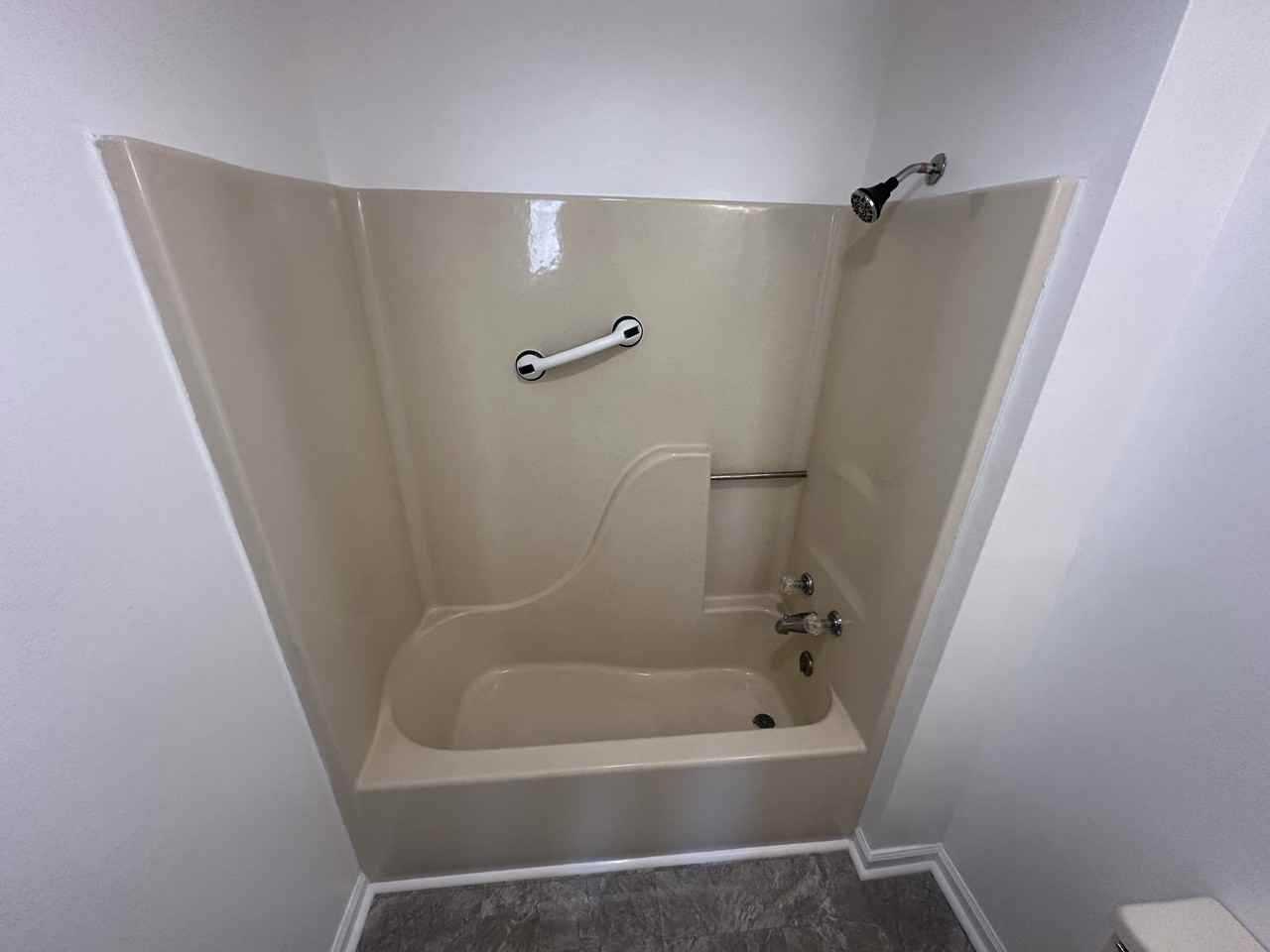 484C Willow Briar Ln #C - Photo 5 of 10