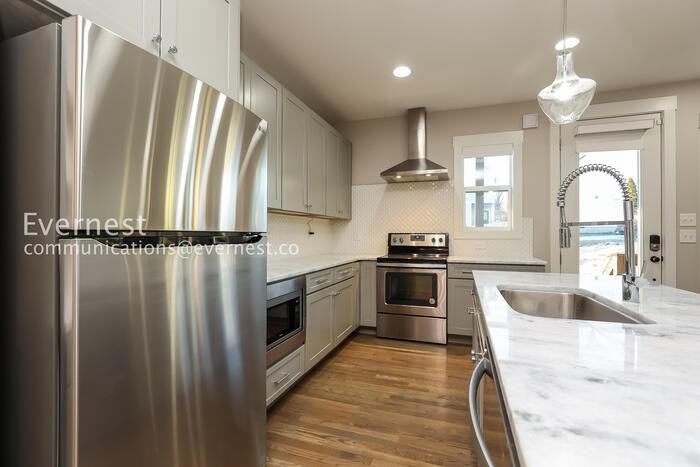 220 Croleywood Ln - Photo 6 of 25