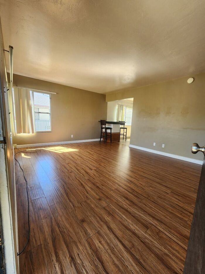 1354 La Palma St - Photo 3 of 15