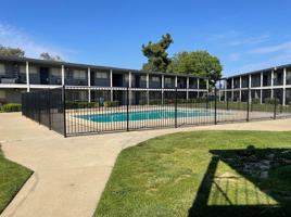 featured image of 1100 E 17th St