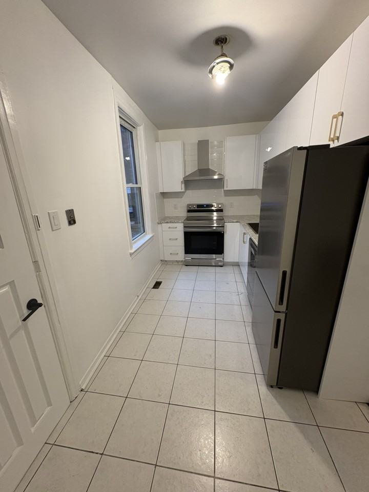 105 Sunnyside Ave - Photo 6 of 13