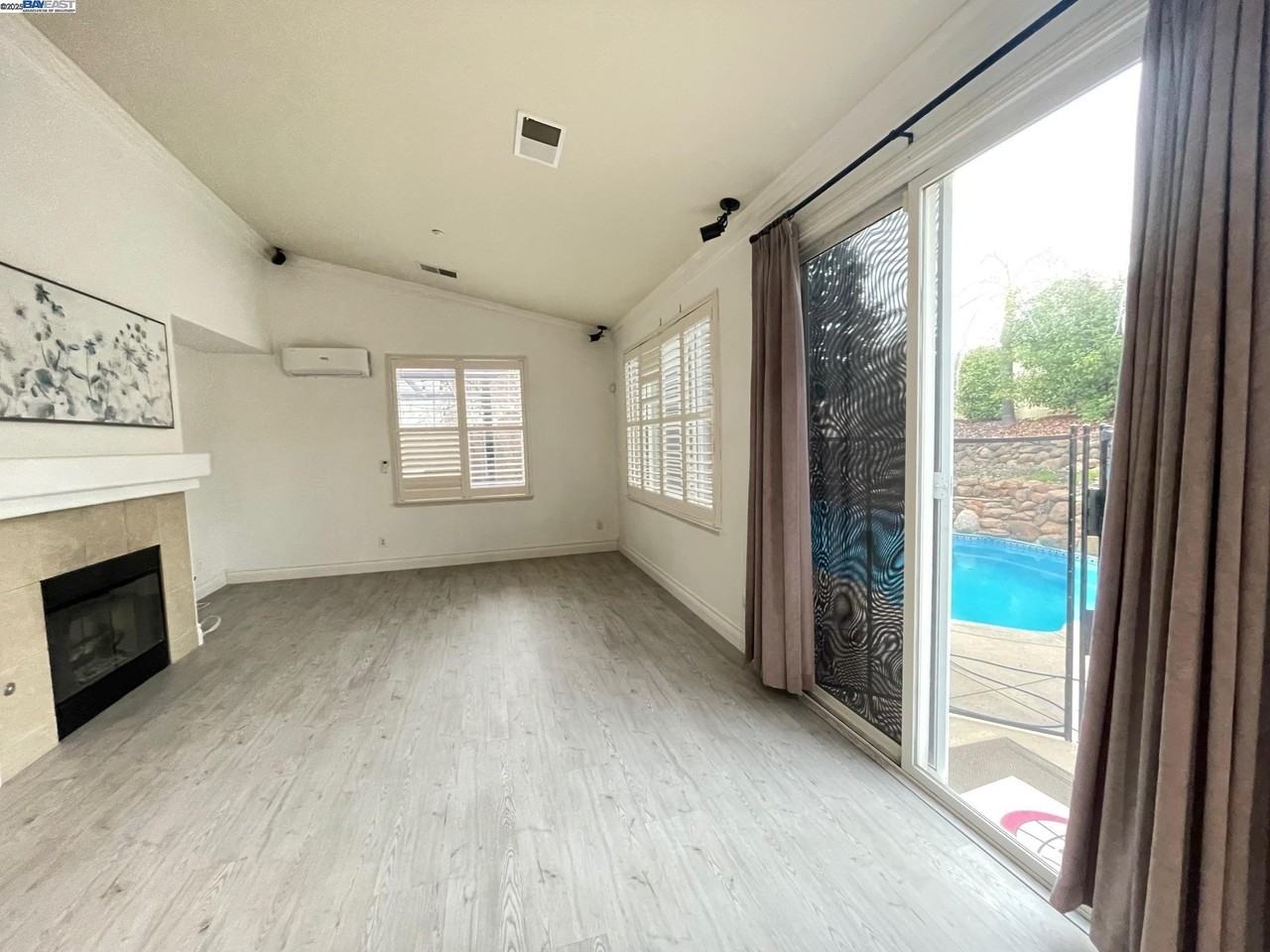 2894 Lenzie Ct - Photo 4 of 27