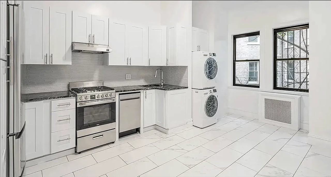 11 Abingdon Sq #1R - Photo 4 of 6