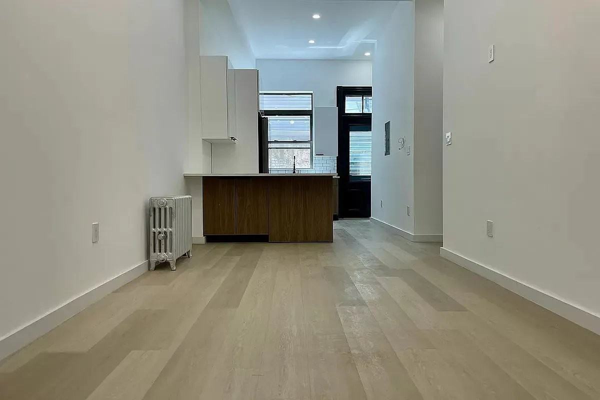 202 Saint Nicholas Ave #1 - Photo 4 of 8