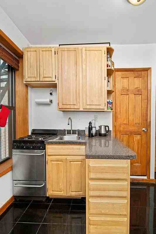 86 E 3rd St #2D - Photo 3 of 4