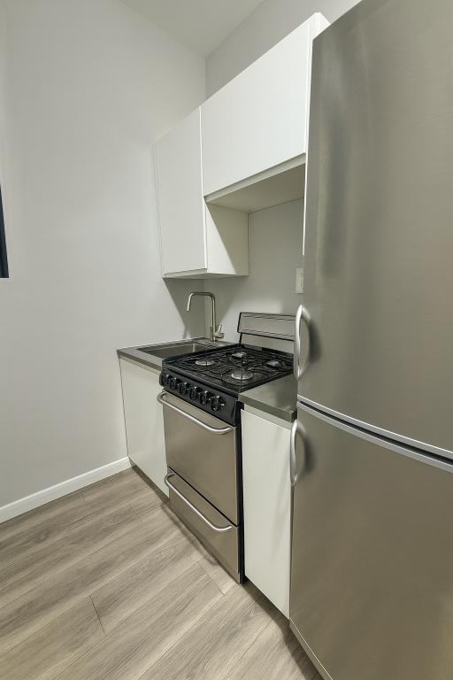 E 106th St #15 - Photo 3 of 3