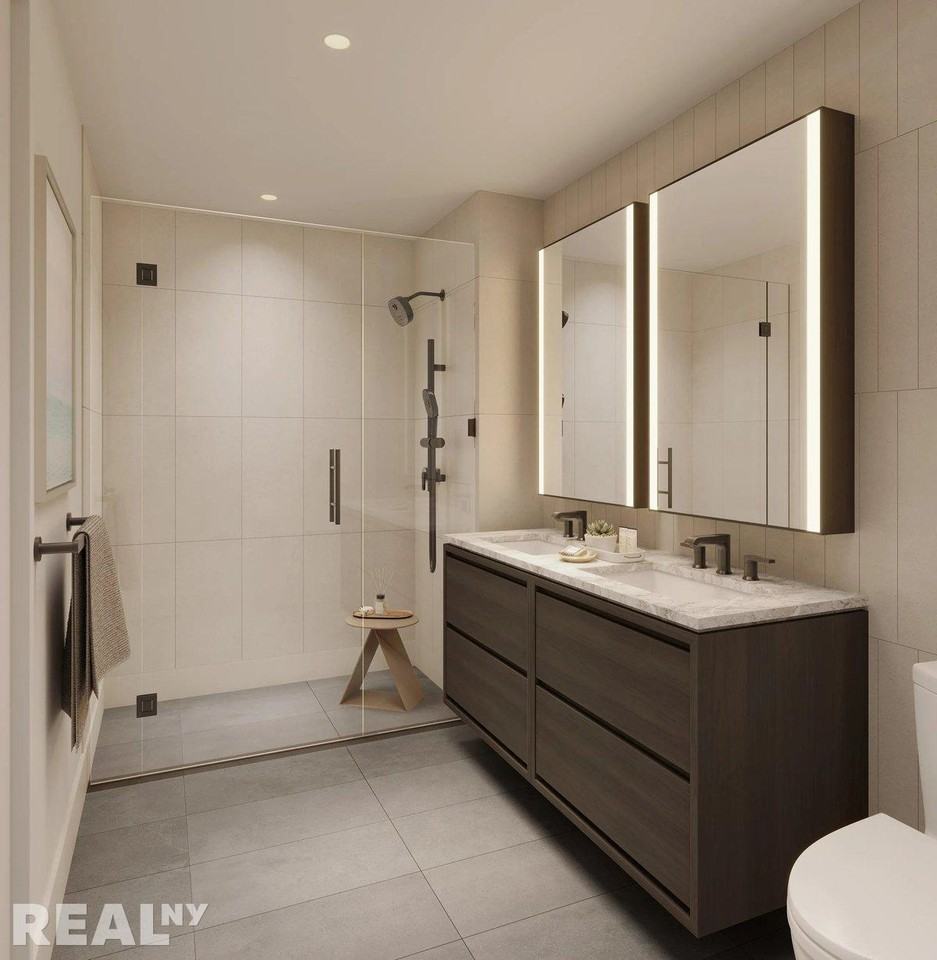 E Houston St #6P - Photo 3 of 12