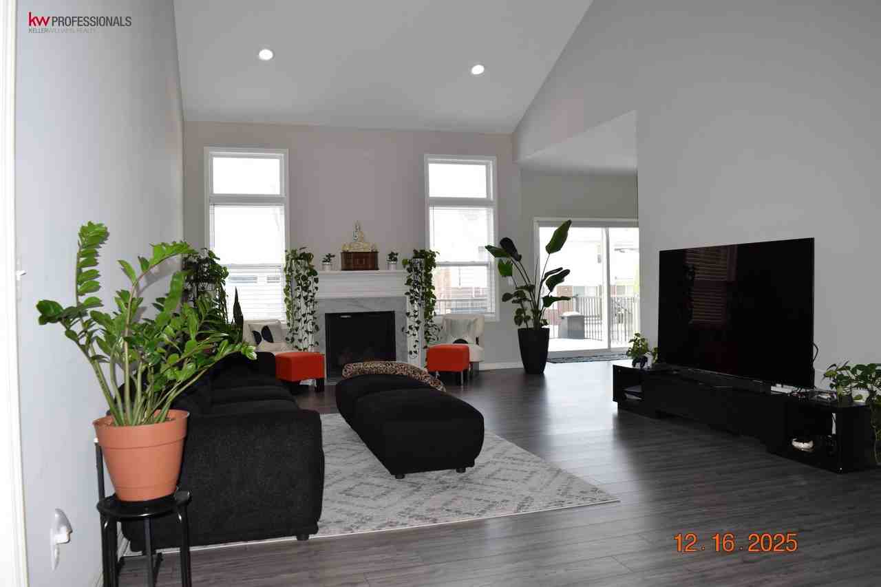 30295 Berghway Trl - Photo 2 of 17