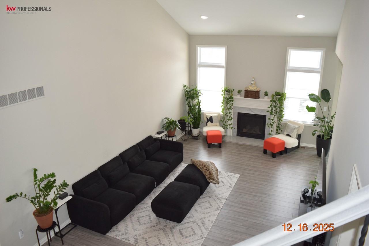 30295 Berghway Trl - Photo 3 of 17