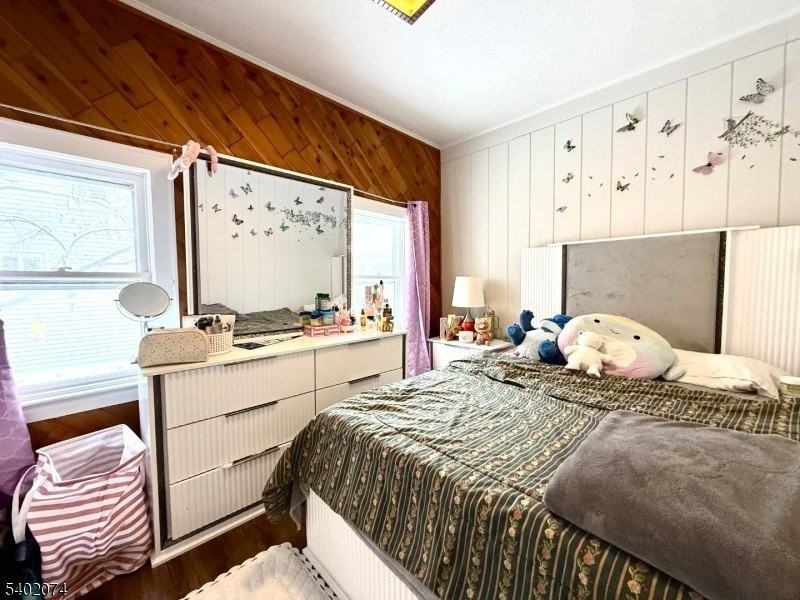 27 Honiss St - Photo 7 of 10