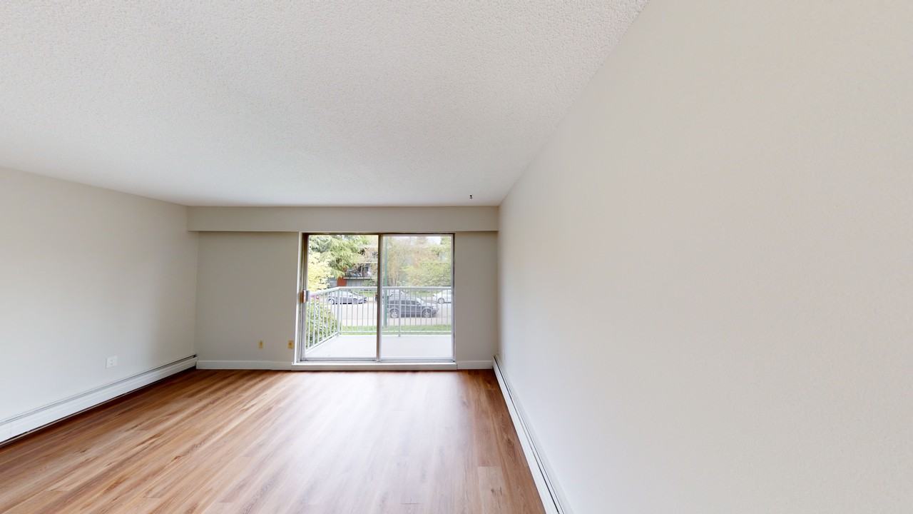 2040 York - Photo 4 of 11