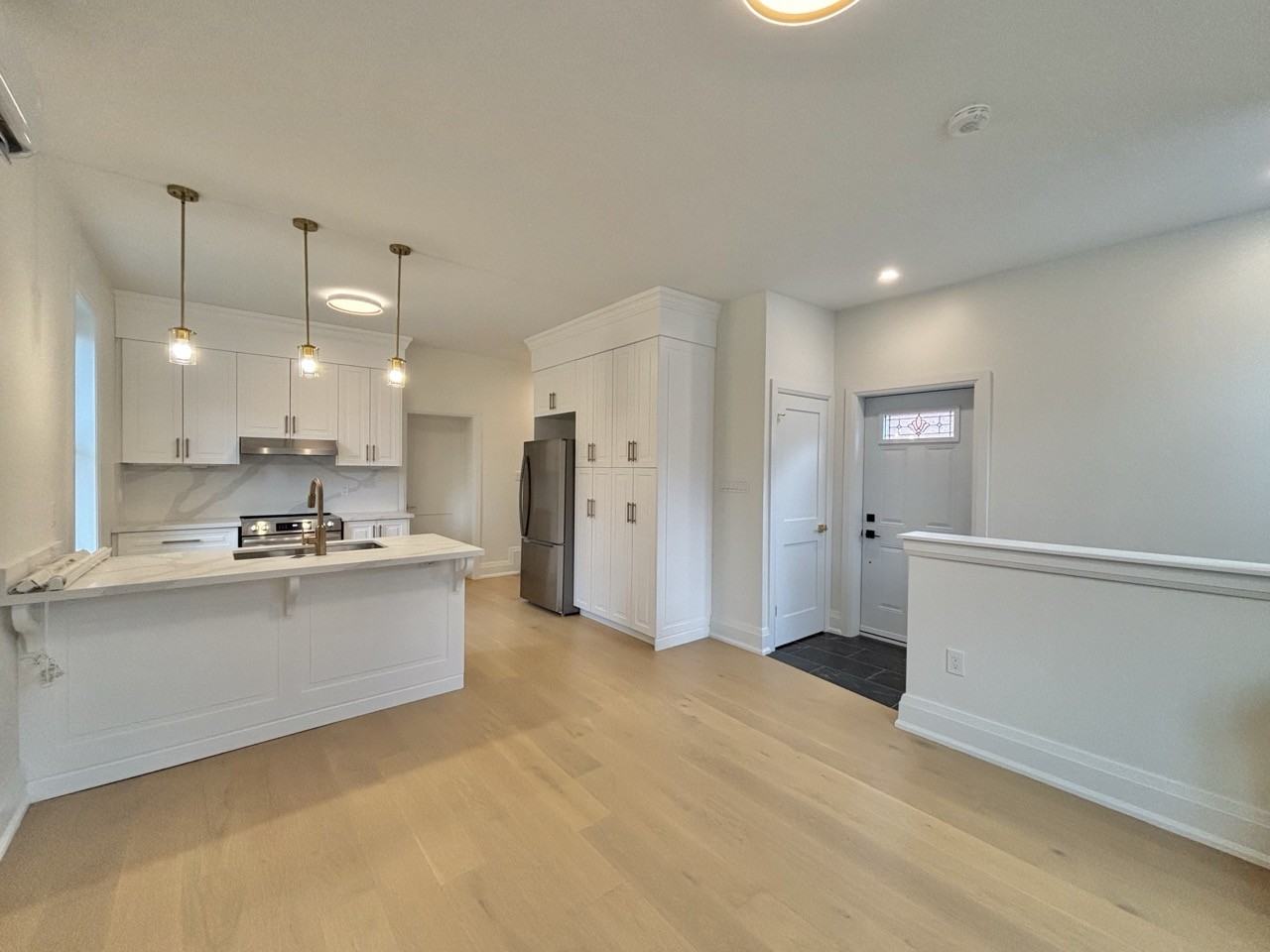 24 Ashley Street - Photo 4 of 35