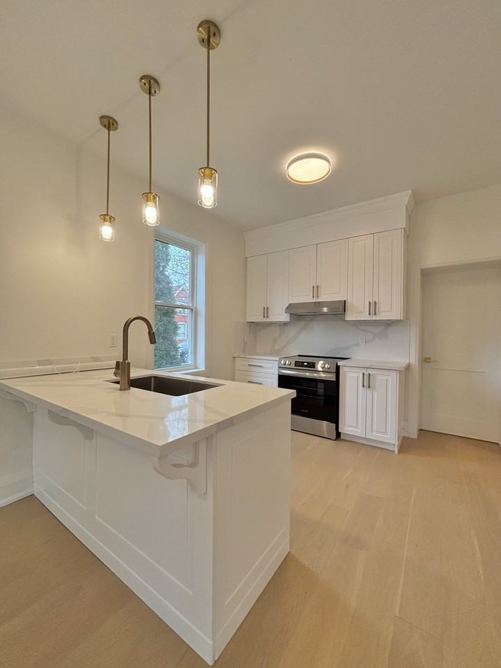 24 Ashley Street - Photo 5 of 35