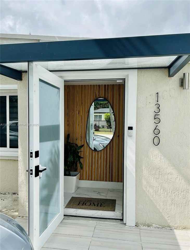 13560 Nw 2nd Ave #13560 - Photo 3 of 22