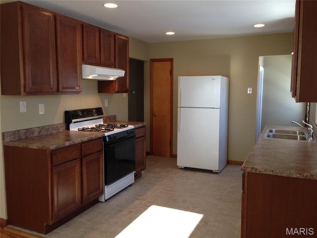 10224 Dandridge Dr - Photo 6 of 15