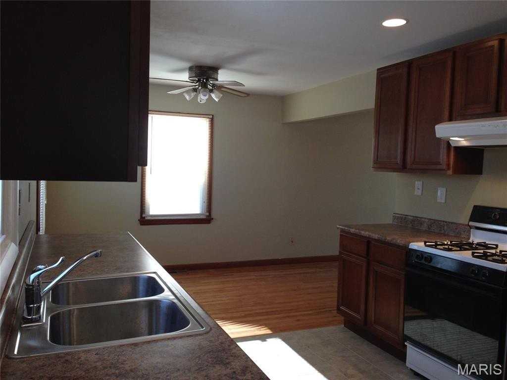 10224 Dandridge Dr - Photo 7 of 15