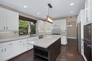 featured image of 28 Lawnridge