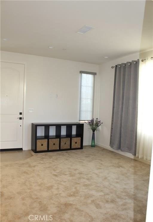 111 Briarberry - Photo 5 of 37