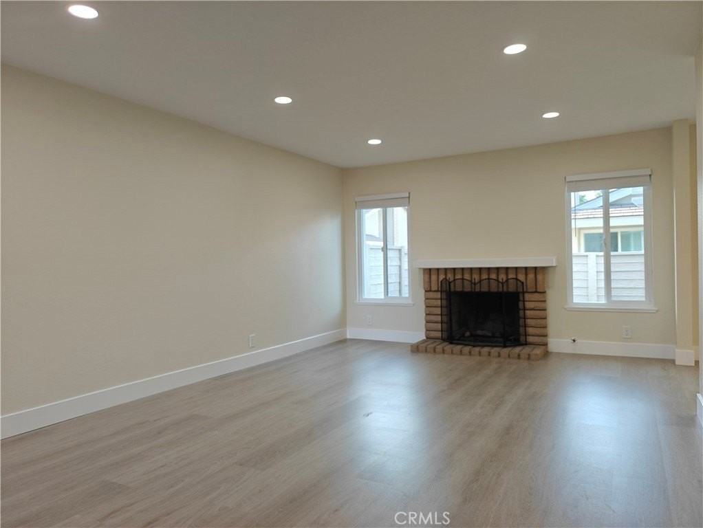 4 Brookmont - Photo 3 of 30