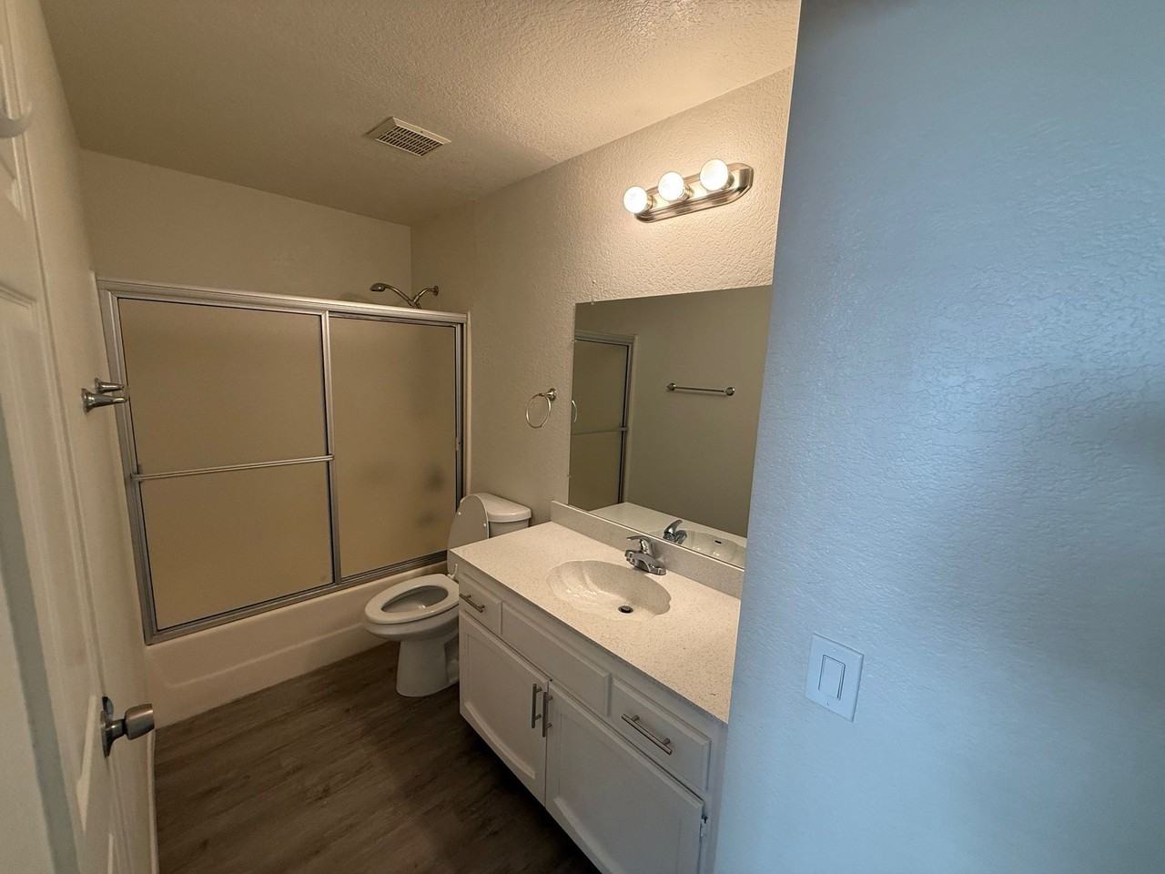 Barcelona Street - Photo 6 of 8